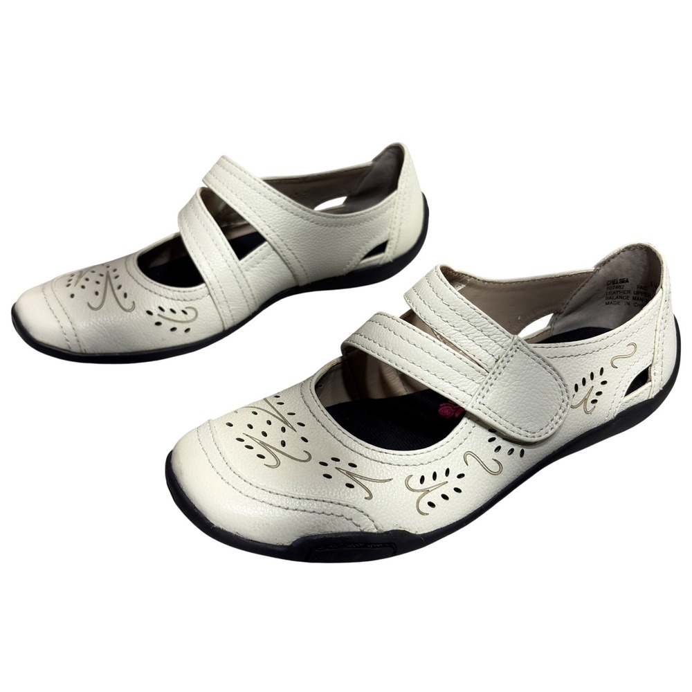 Ros Hommerson Chelsea Flats Womens 5M White Leather Perforated Mary Jane Shoes - Picture 2 of 8